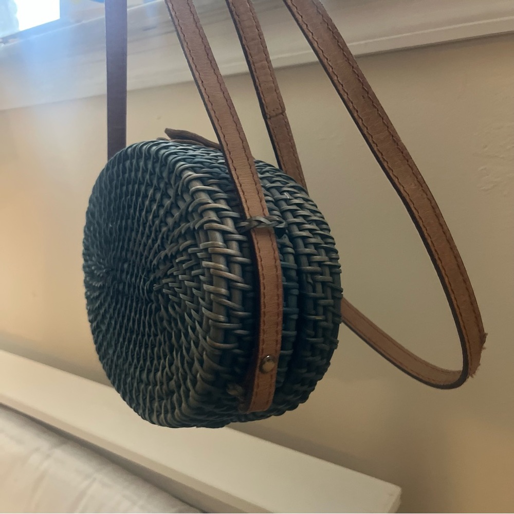 Vintage Rattan Dark Teal Woven Crossbody Bag - Picture 3 of 11